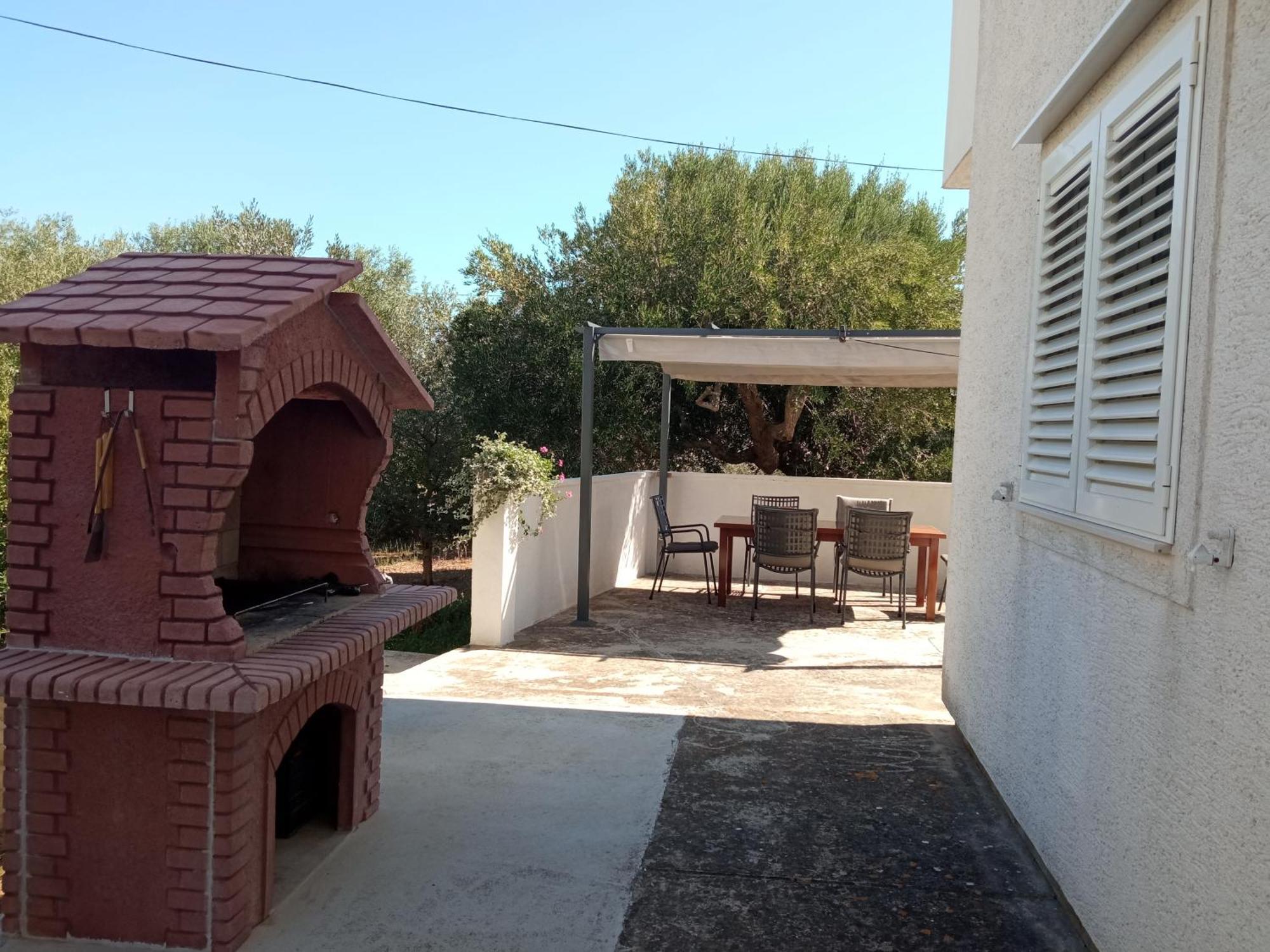Apartman Carpe Diem Sutomiscica Exterior photo